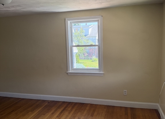 298 WOOD AVE