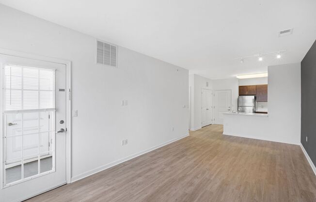 2 beds, 2 baths, 1,033 sqft, $2,230, Unit 3301