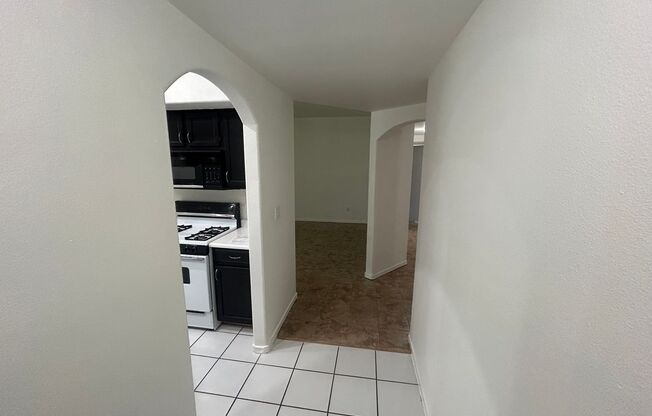 2 beds, 2 baths, $1,395, Unit 1101