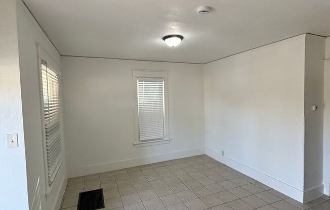 Spacious 6-Bedroom Home with Modern Updates in Franklin Heights
