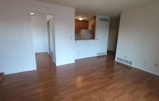 3 beds, 1.5 baths, 1,168 sqft, $3,750, Unit Condo