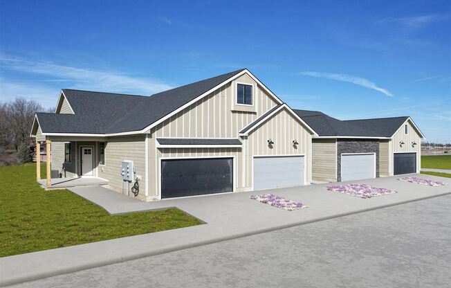 592 NW Brandon DR