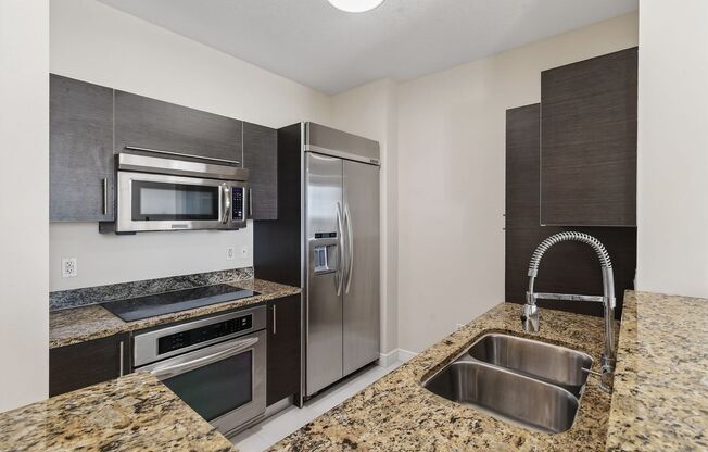 1 bed, 1 bath, 755 sqft, $2,550, Unit #426