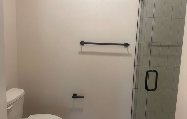 2 beds, 2 baths, 1,208 sqft, $3,695, Unit 216