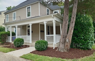 301 N SPG ST