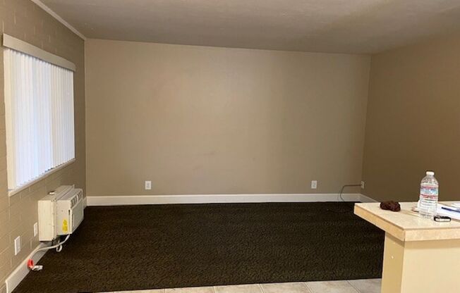 <b>One Bedroom Upstairs Old Southwest Reno Apartment<br><br>