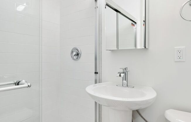 1 bed, 1 bath, 597 sqft, $1,650, Unit 506