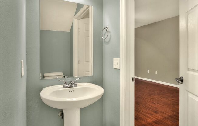 2 beds, 2.5 baths, 1,798 sqft, $1,599, Unit 215