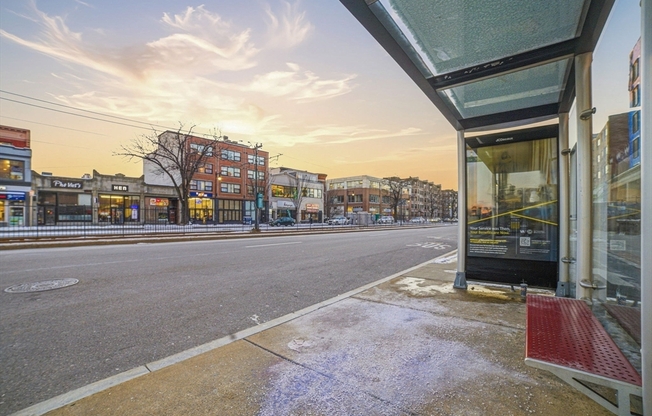 3 beds, 2 baths, 1,046 sqft, $6,750, Unit 501