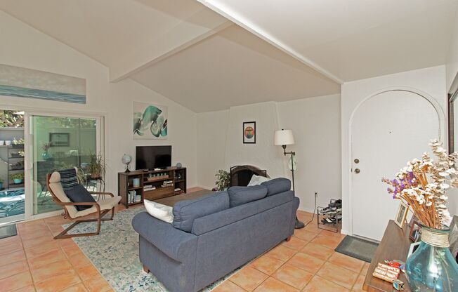 Stunning Saltillo Tiled Single Story Condo in Oceanside!