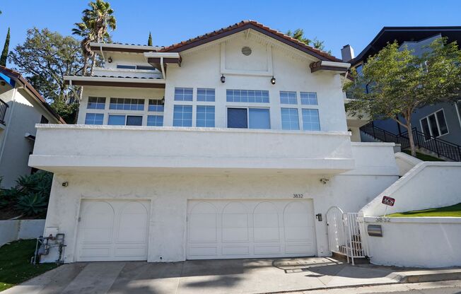 Stunning 4-Bedroom, 4.5-Bath Smart Home in Los Angeles' 90027 Area