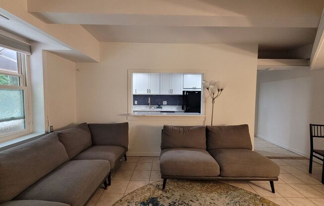 275 Maple Ave