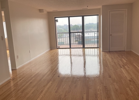2 beds, 2 baths, 1,206 sqft, $3,000, Unit 502