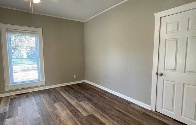 Newly Renovated Just For You! 3 Beds/1 Bath- First Month's FREE!