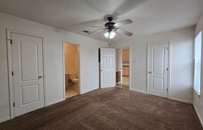 3 beds, 2 baths, $850, Unit 2309 Terrace Drive - Unit D