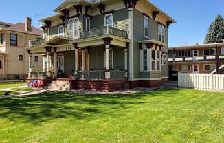 Mead Apartments – Historic Charm & Modern Comfort in the Heart of Greeley