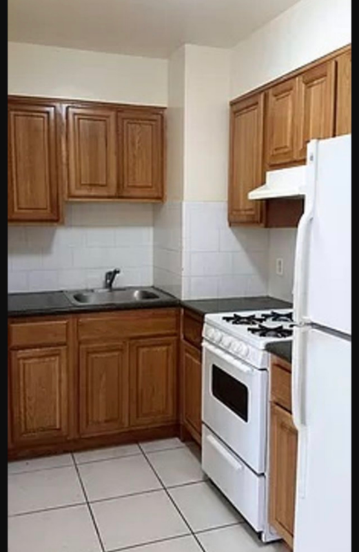 143 35 PERSHING CRES