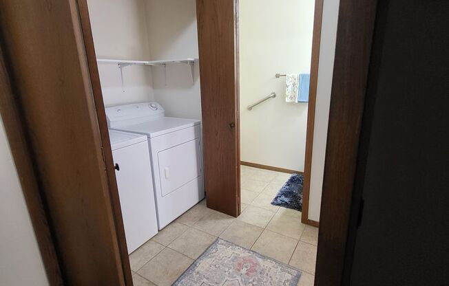 3 beds, 2.5 baths, 2,000 sqft, $2,705, Unit D-1