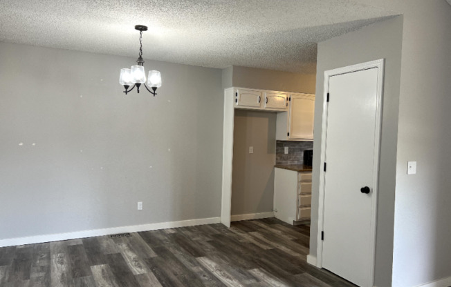 8325 E 65 ST