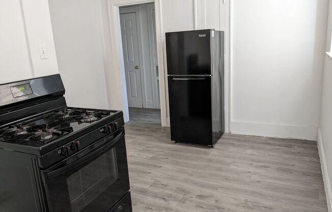 1 bed, 1 bath, $1,019, Unit 2