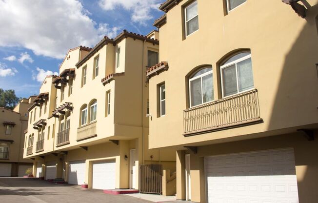 2 beds, 2.5 baths, $3,745, Unit 504