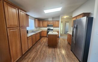 3 beds, 2 baths, $2,100