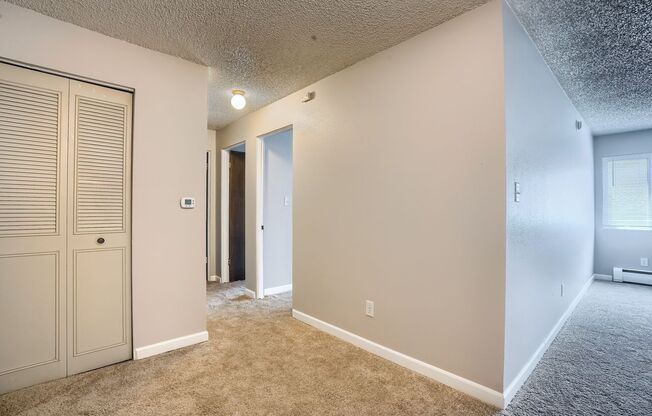 2 beds, 1 bath, $1,750, Unit 201