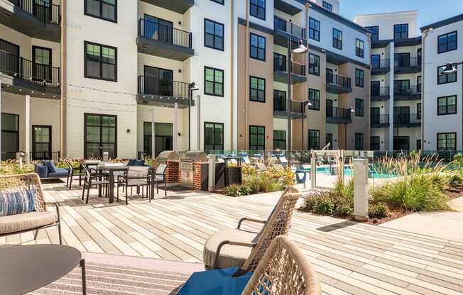 Outdoor Patio at Aura Stonebridge, Virginia, 23225