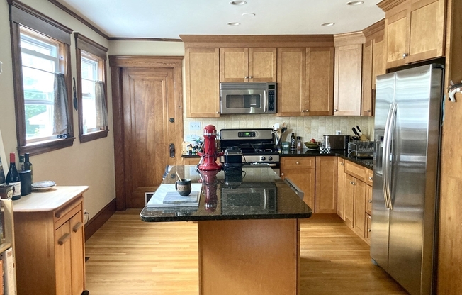 12 PONDVIEW RD