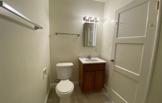 2 beds, 1 bath, 850 sqft, $3,550, Unit 304