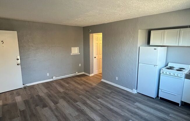 1 bed, 1 bath, 475 sqft, $775, Unit 4060 5