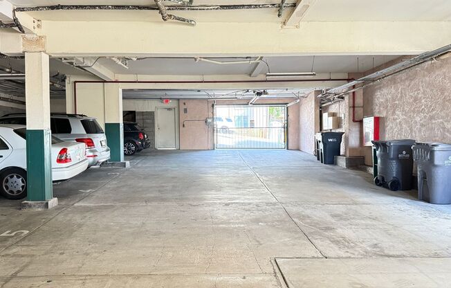 2 beds, 1.5 baths, $2,595, Unit #2