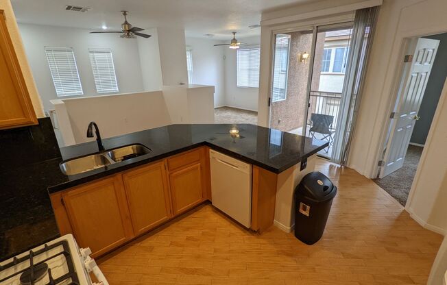 3 beds, 2 baths, $1,650, Unit # 203