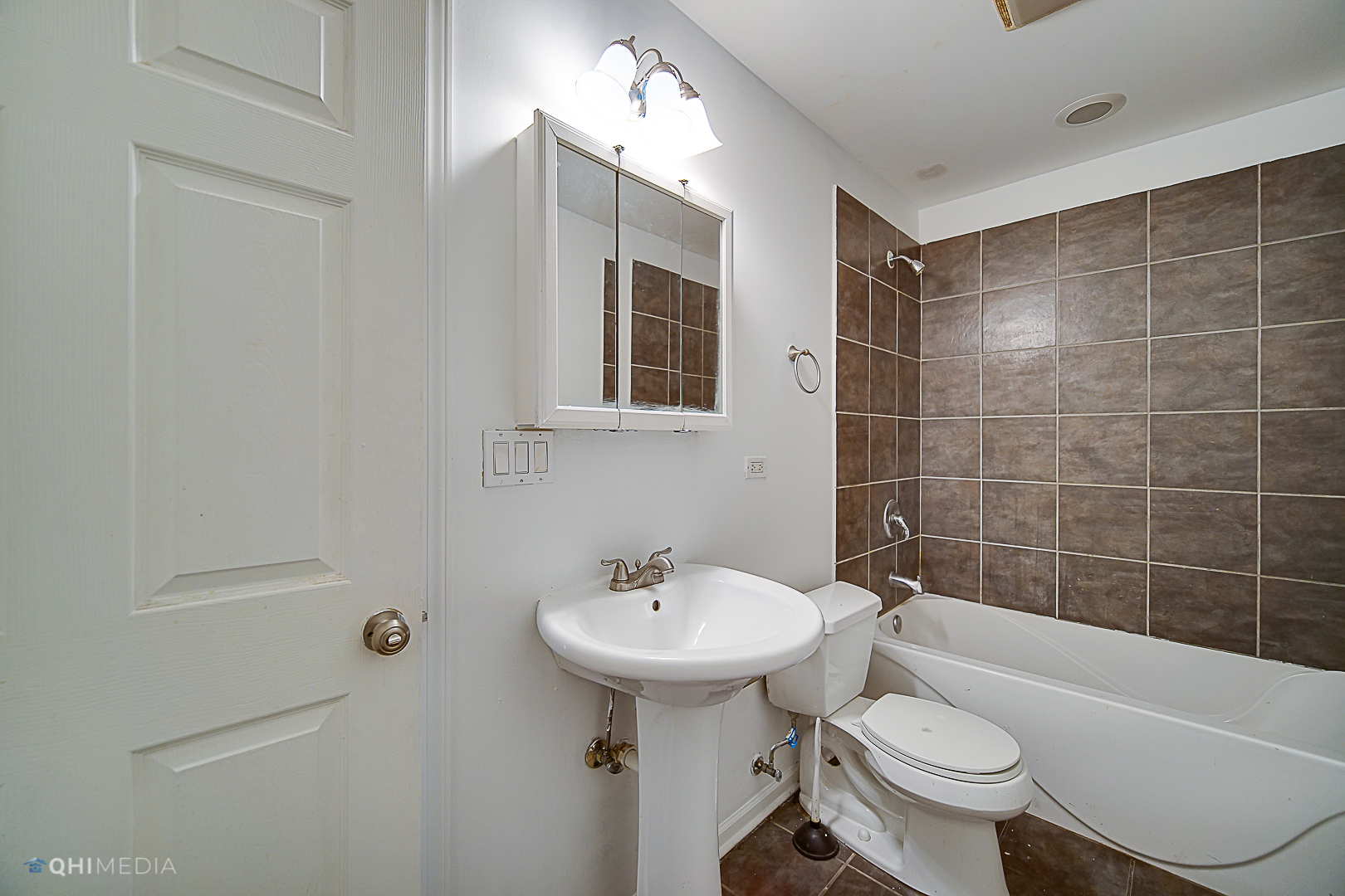 438 E 62 ST