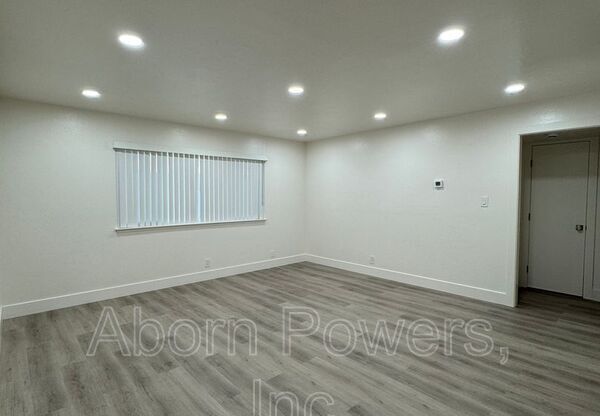 4445 5 RIVERSIDE