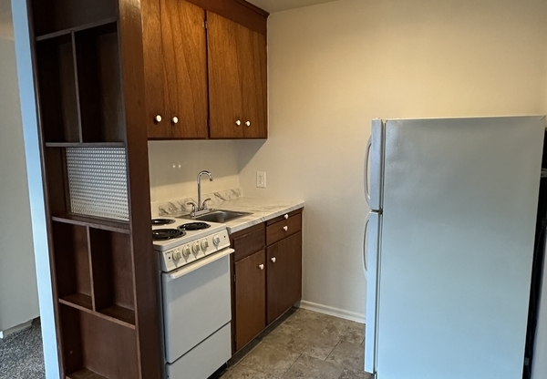 5926 FAUNTLEROY WAY SW