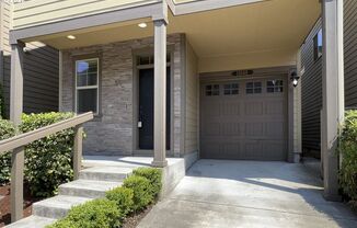 3 beds, 2.5 baths, $2,595