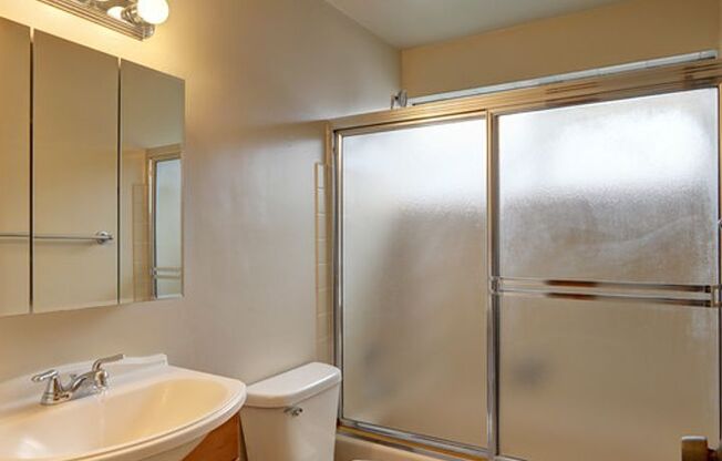 1 bed, 1 bath, 649 sqft, $1,495, Unit 302