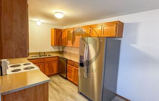 2 beds, 1 bath, 990 sqft, $1,675, Unit 1824