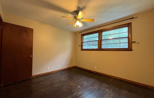 2 beds, 1 bath, $1,750