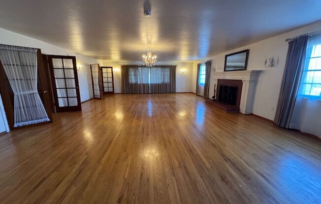 Charming spacious Evergreen farmhouse with large parking area