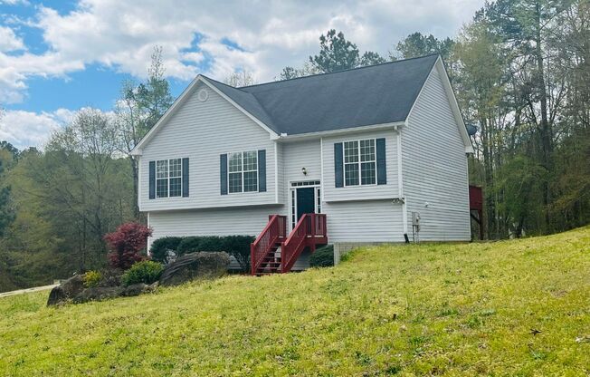 Northgate district! 4 bed/2.5 full bath, newly renovated, large lot, approx 2500 sqft, 2 car garage, must see!