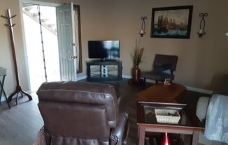 1 bed, 1 bath, $1,350