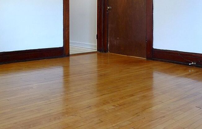 1 bed, 1 bath, 410 sqft, $960, Unit 22 - 12