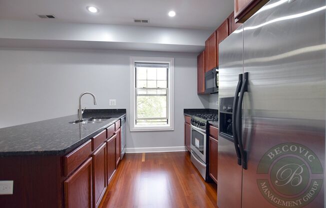 7357-67 N Ashland Ave
