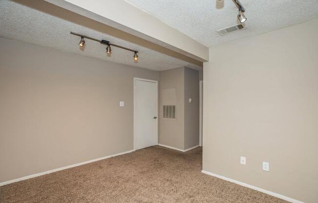 1 bed, 1 bath, 548 sqft, $750