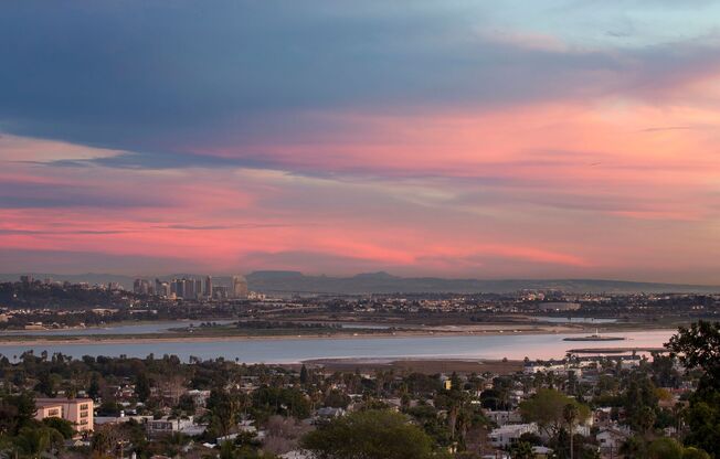 954-960 Sapphire Street