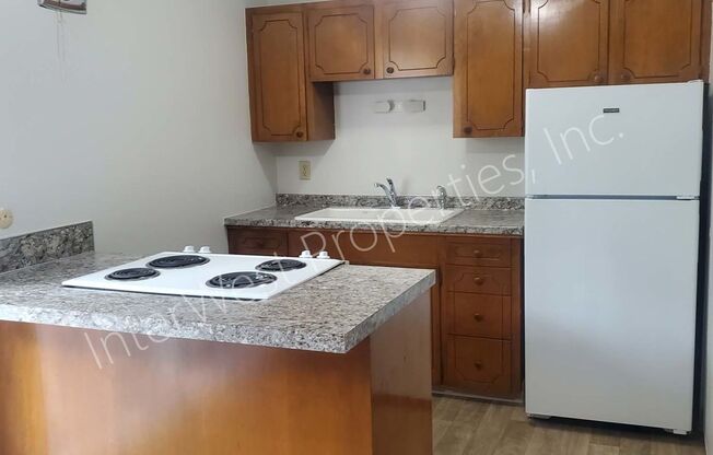 2 beds, 1 bath, 809 sqft, $1,650, Unit 5225