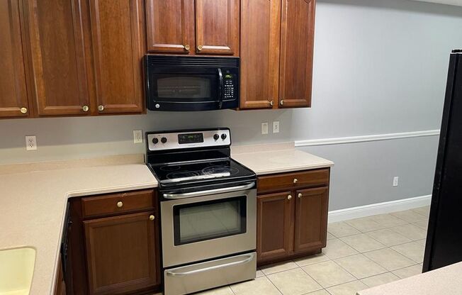 2 beds, 2 baths, $2,150, Unit # 814