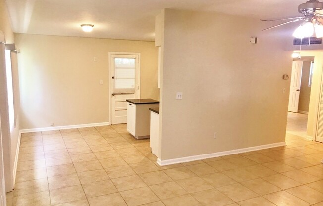 3 beds, 2 baths, $1,925